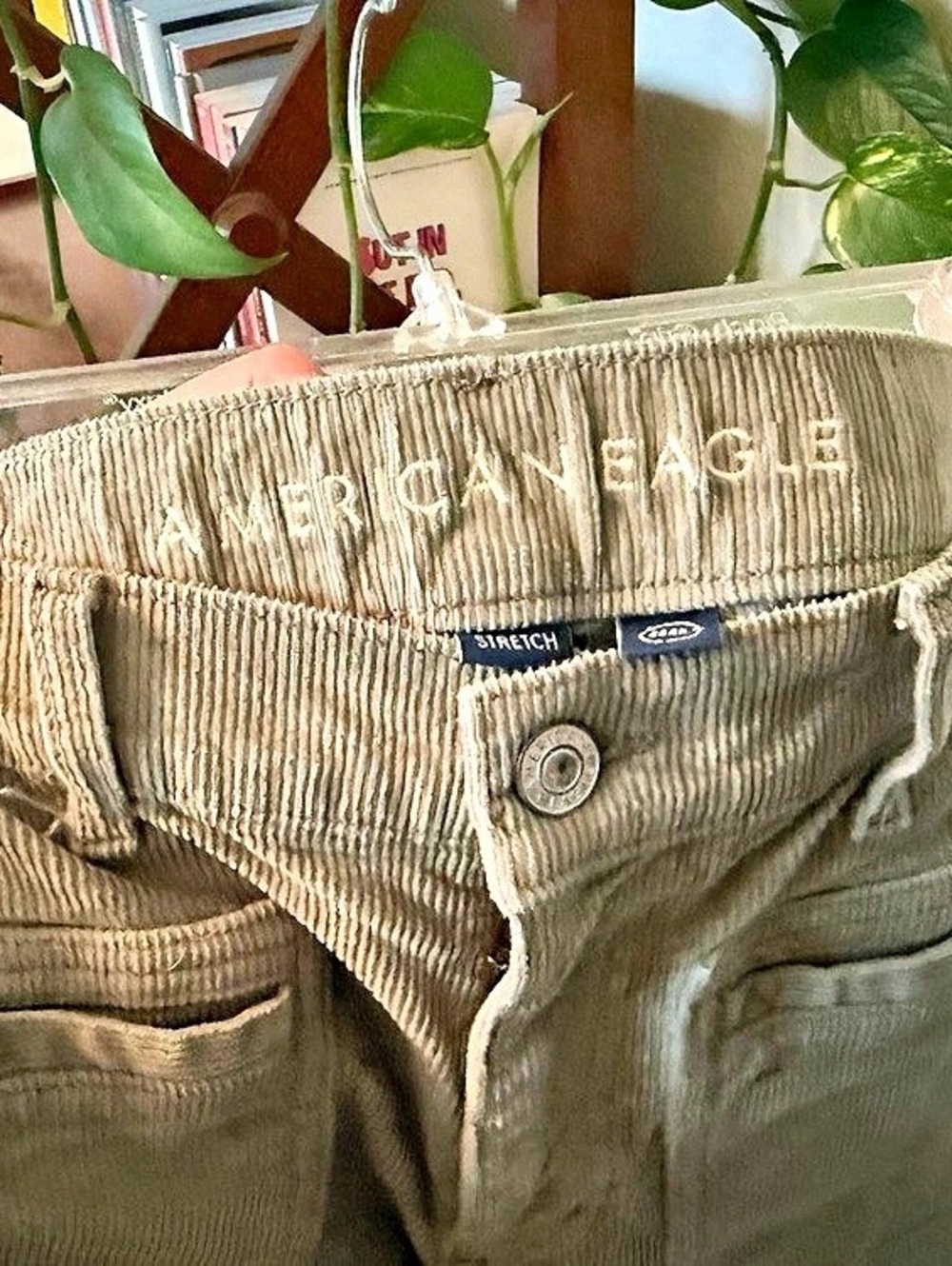 American Eagle Wide Leg Corduroy Pants in Green Size 12 - Picture 4 of 8